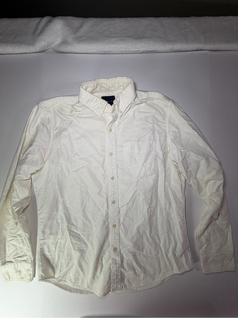 American Eagle Outfitters Men's Off-White Button-Down Shirt